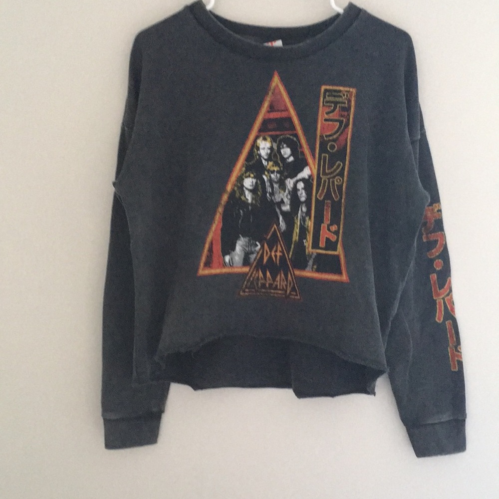 NWT Def Leopard Junk Food cropped sweatshirt M